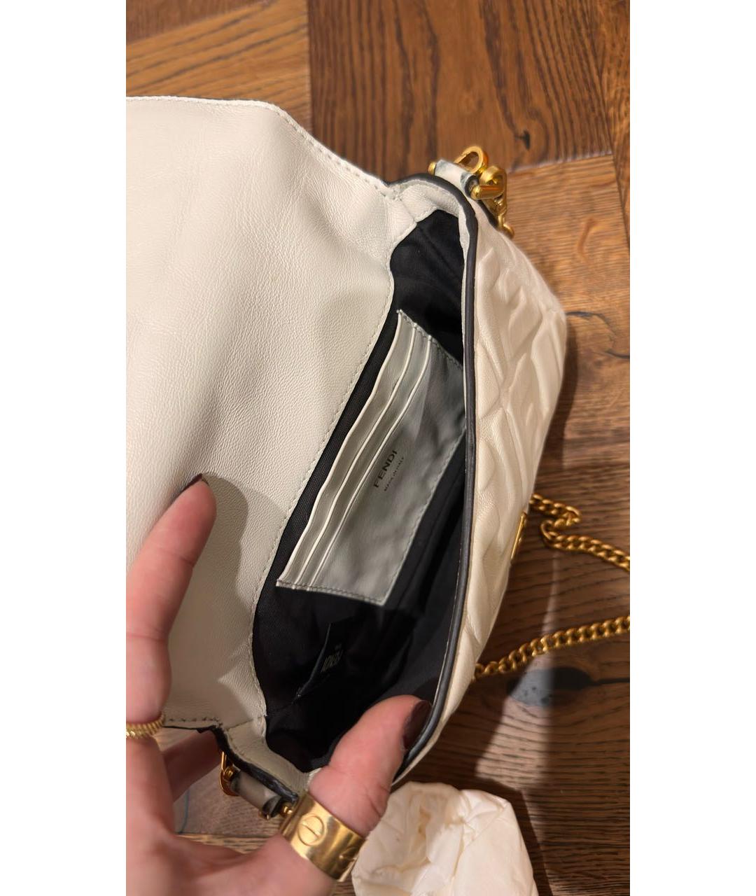 FENDI Белая кожаная сумка через плечо, фото 4