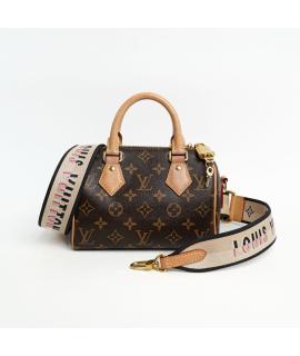 LOUIS VUITTON Сумка через плечо