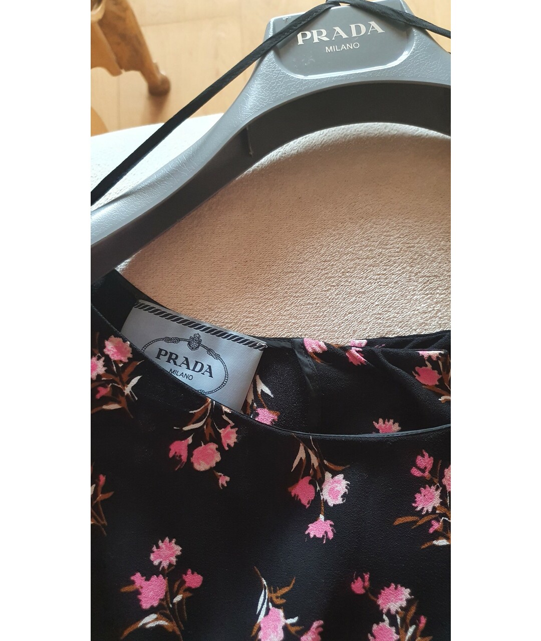 PRADA Черное полиэстеровое повседневное платье, фото 2