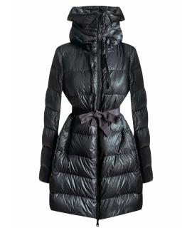 MONCLER Пуховик