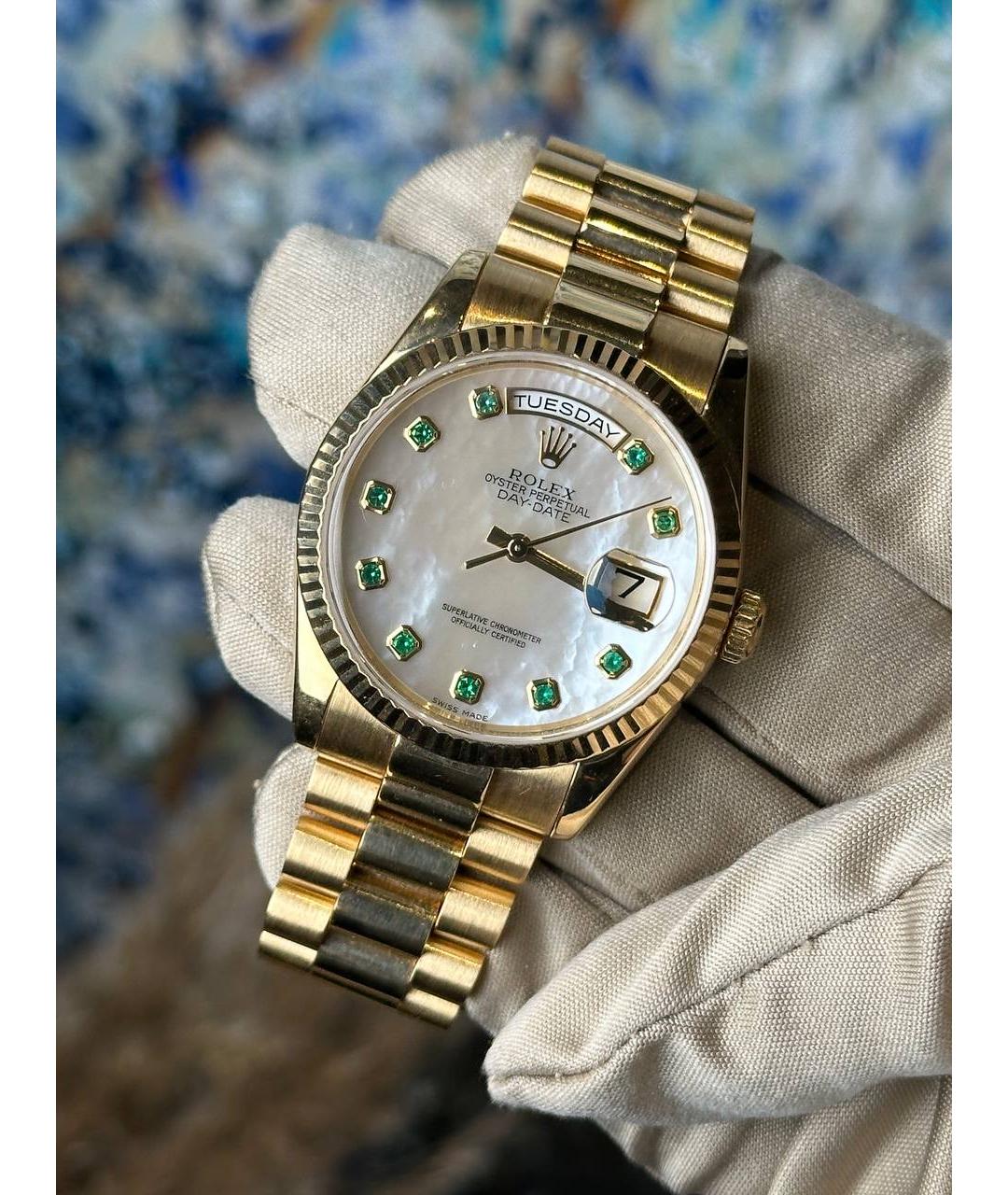 ROLEX Белые часы из желтого золота, фото 2