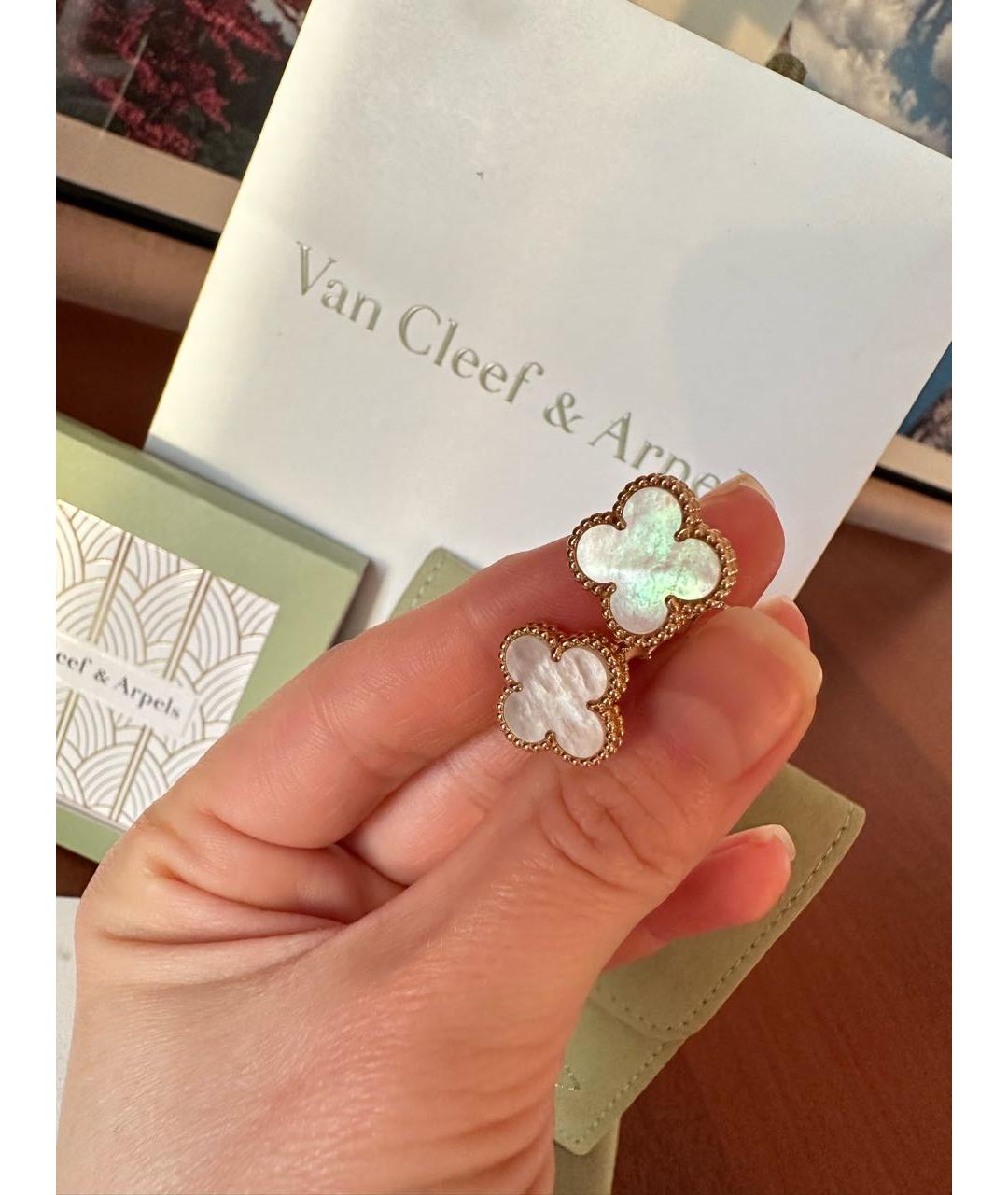 VAN CLEEF & ARPELS Белые серьги из желтого золота, фото 2