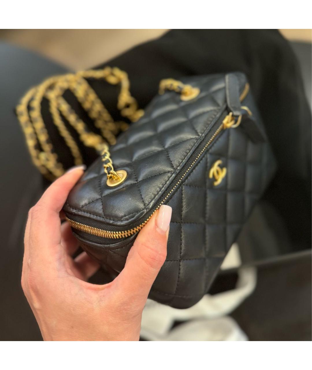 CHANEL Черная кожаная сумка через плечо, фото 3