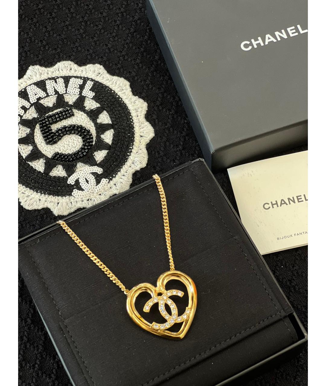 CHANEL Золотая металлическая подвеска, фото 5