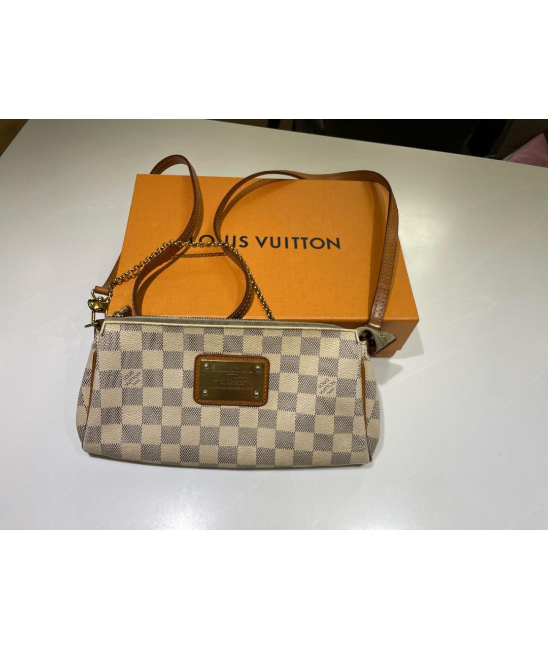 LOUIS VUITTON Белая сумка через плечо, фото 4