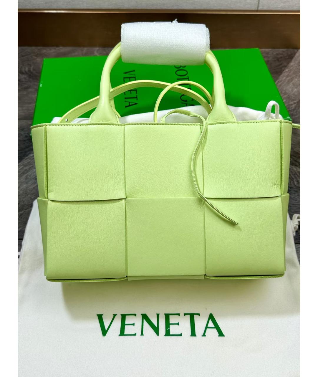 BOTTEGA VENETA Зеленая сумка с короткими ручками, фото 2