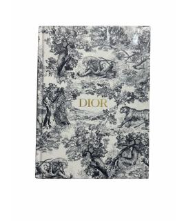 CHRISTIAN DIOR Книга