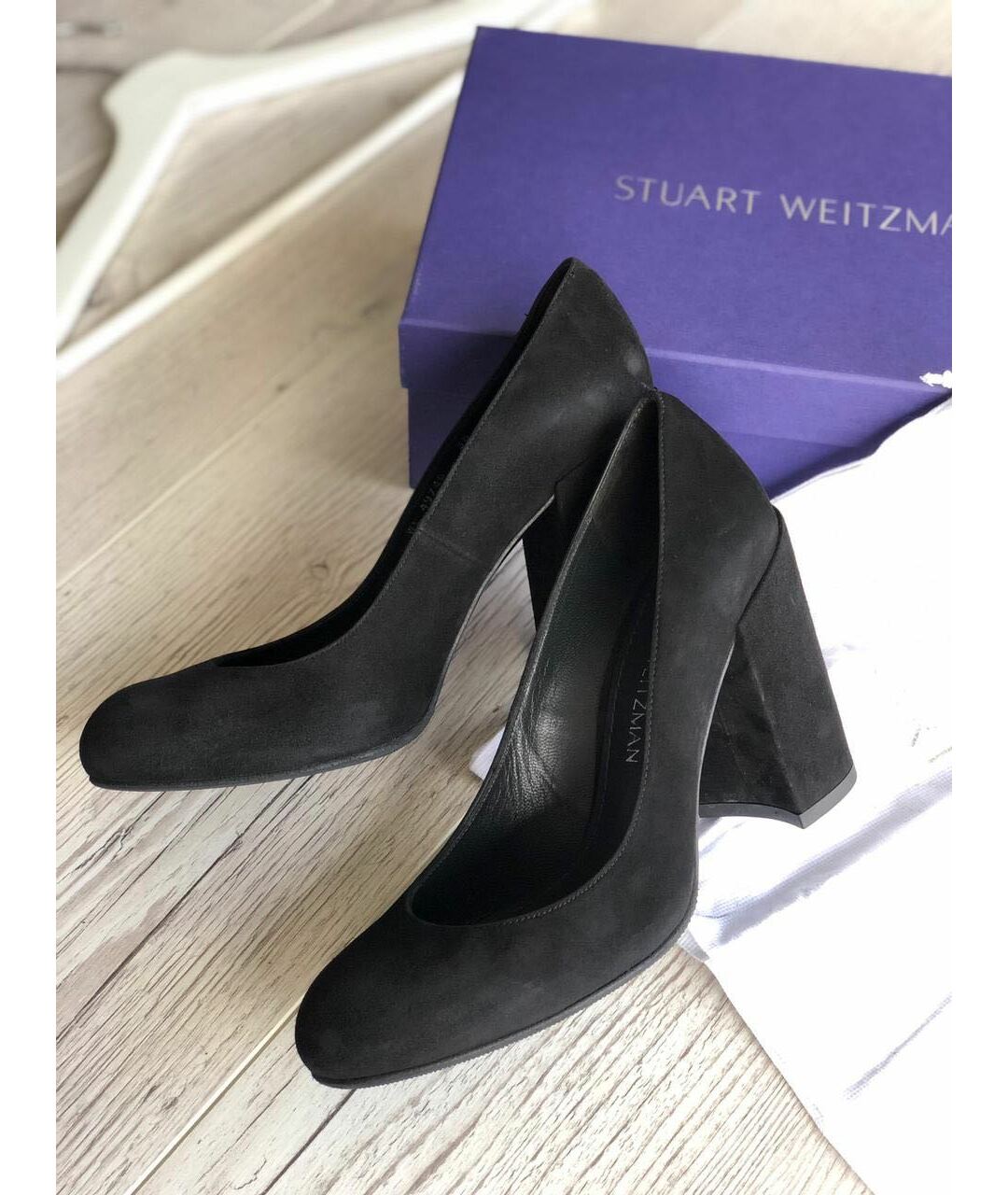 STUART WEITZMAN Черные замшевые туфли, фото 9