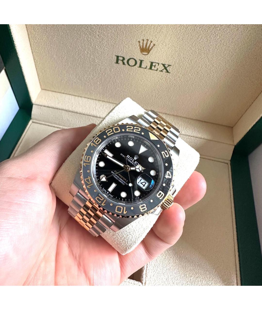 ROLEX Черные часы из желтого золота, фото 2