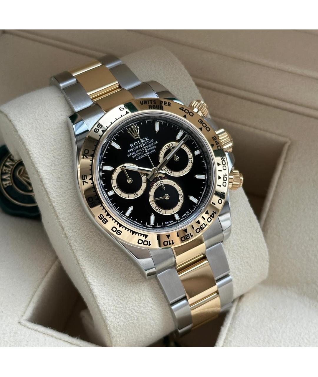 ROLEX Черные часы из желтого золота, фото 3