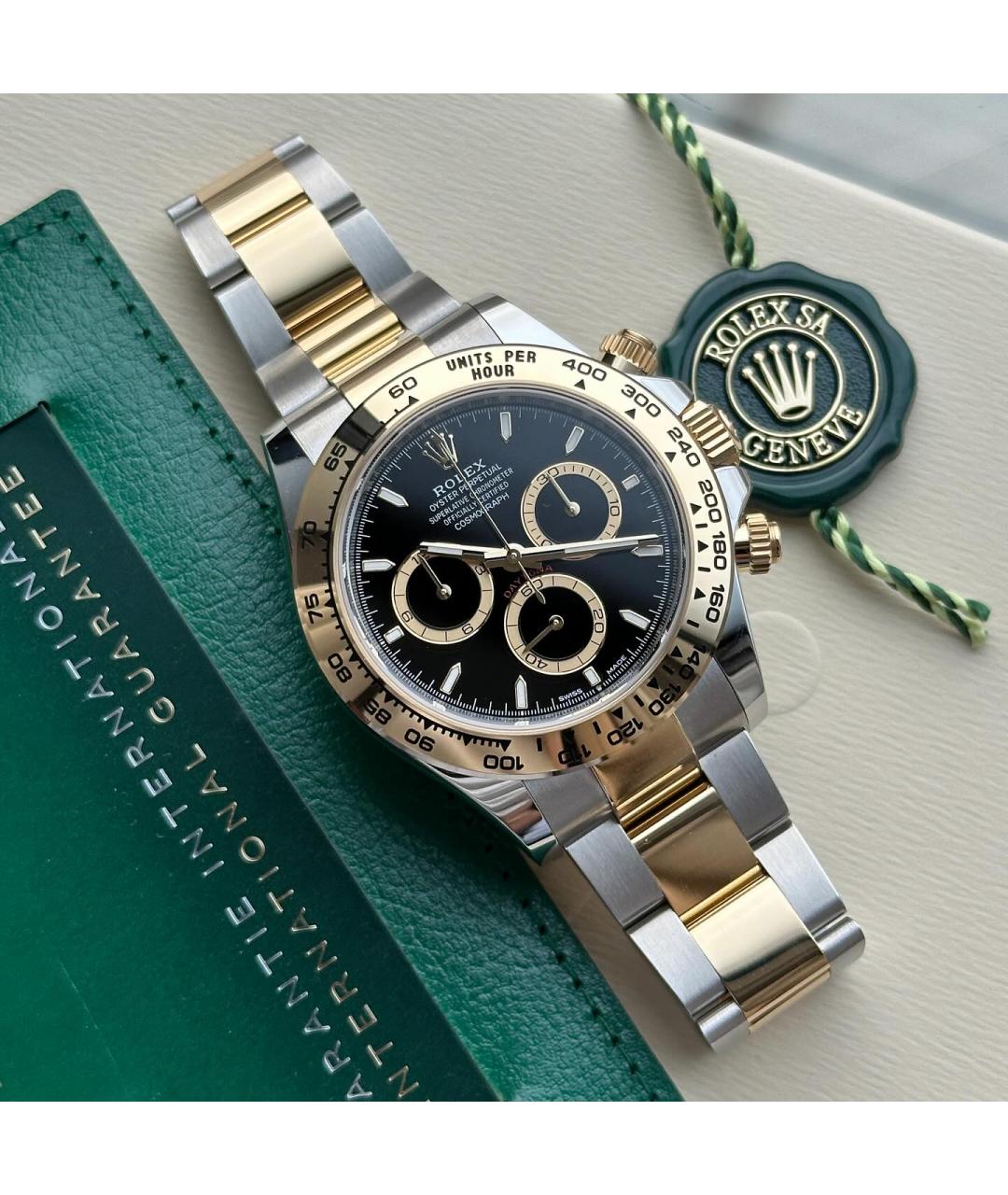 ROLEX Черные часы из желтого золота, фото 6