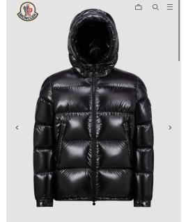 MONCLER Пуховик