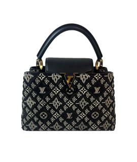 LOUIS VUITTON Сумка через плечо