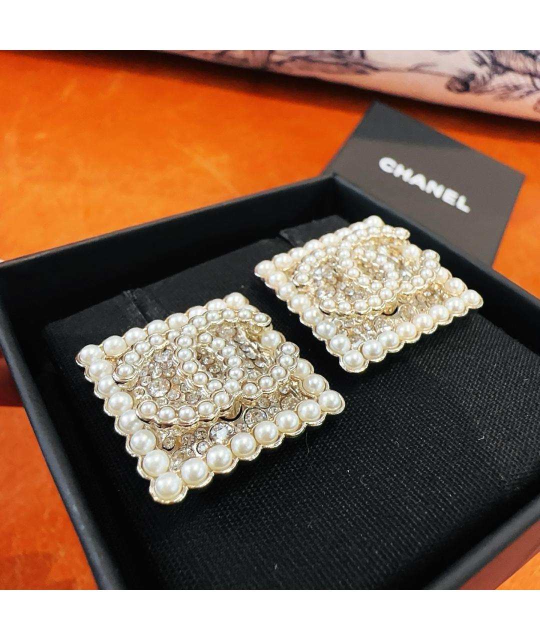 CHANEL Белые серьги, фото 3