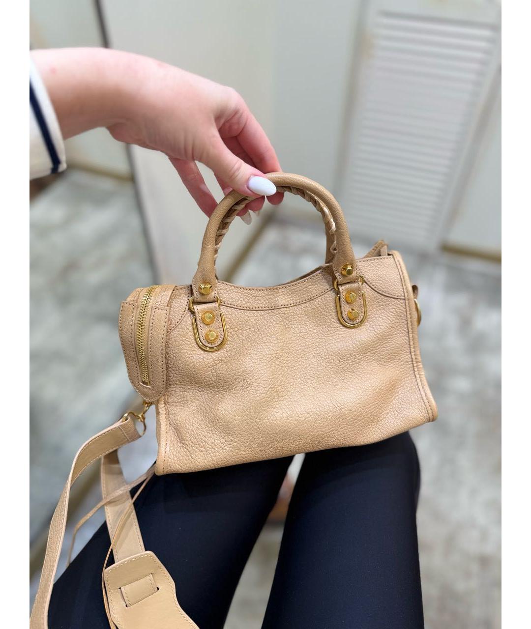 BALENCIAGA Бежевая кожаная сумка через плечо, фото 3