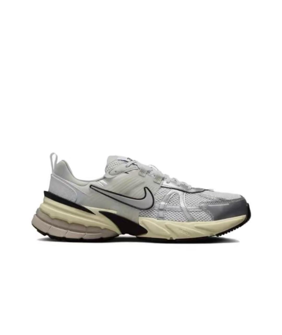 NIKE Серебряные синтетические низкие кроссовки / кеды, фото 1