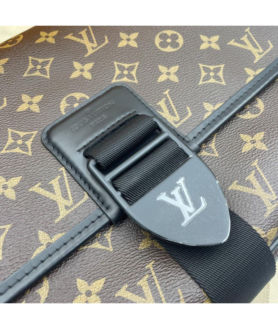 LOUIS VUITTON Коричневая кожаная сумка через плечо, фото 7