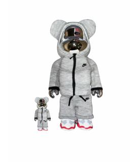 BEARBRICK Скульптура