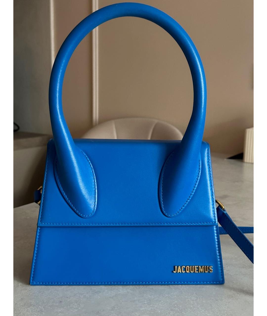 JACQUEMUS Синяя кожаная сумка с короткими ручками, фото 6