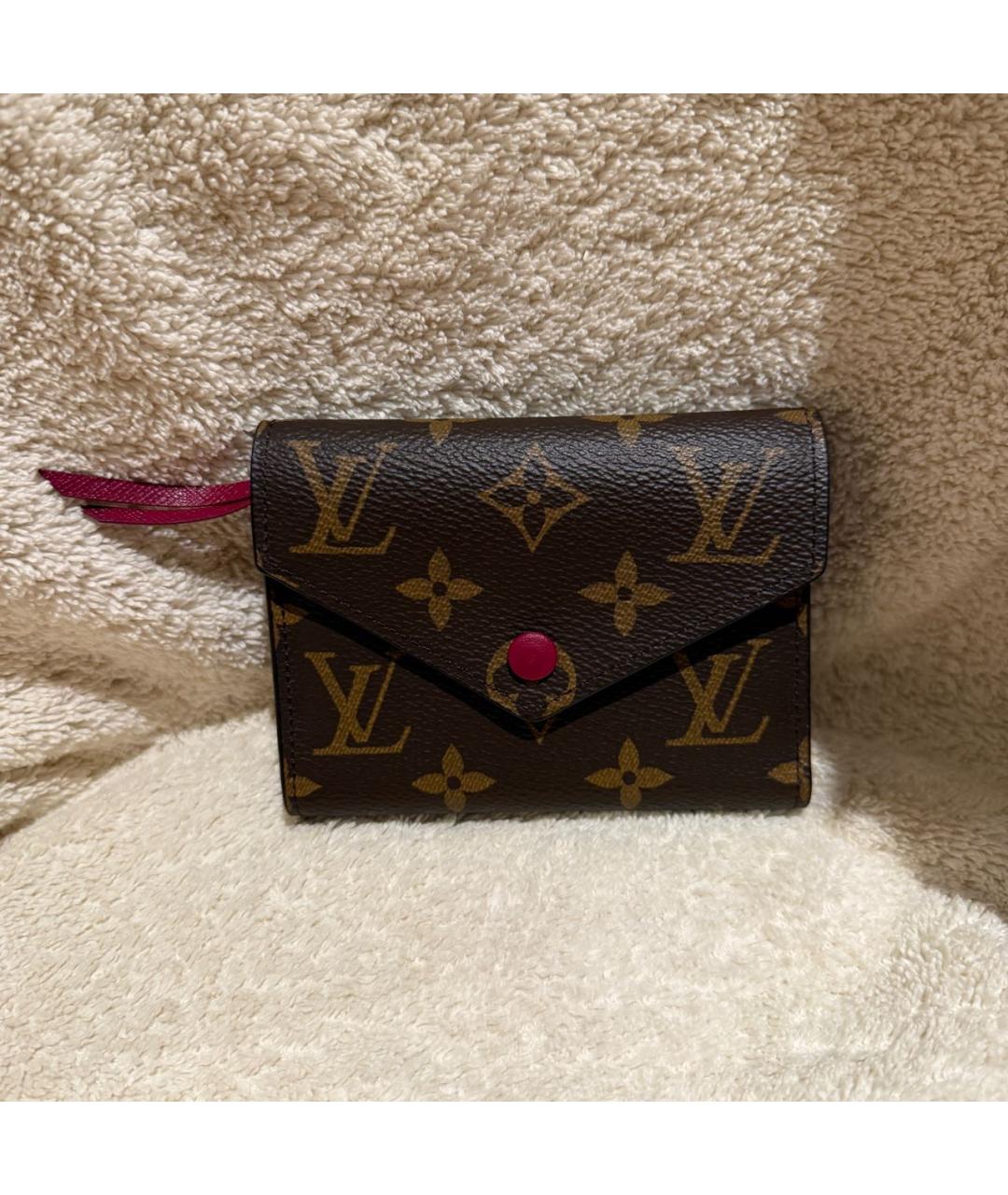 LOUIS VUITTON Коричневый кожаный кошелек, фото 7