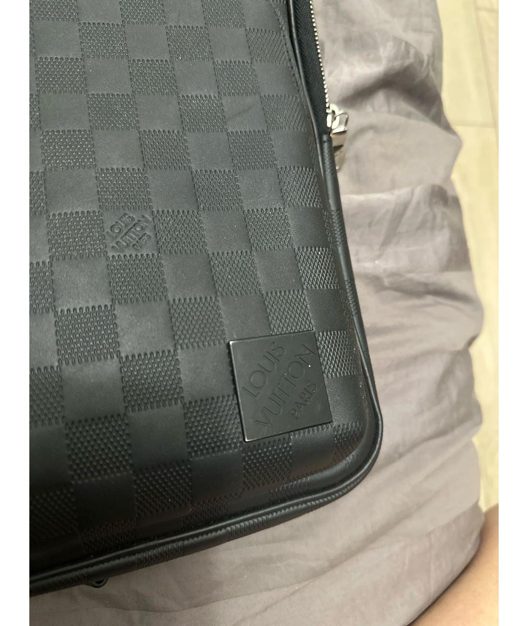 LOUIS VUITTON Черная кожаная сумка на плечо, фото 5
