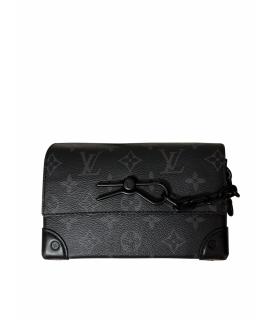 LOUIS VUITTON Сумка на плечо
