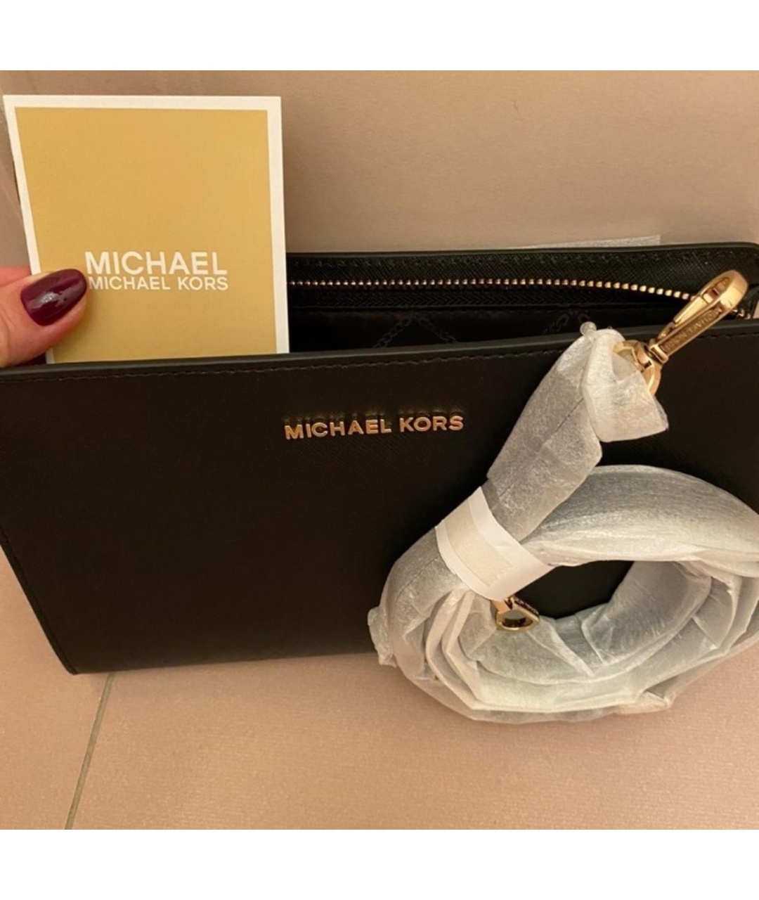 MICHAEL KORS Черная кожаная сумка через плечо, фото 4