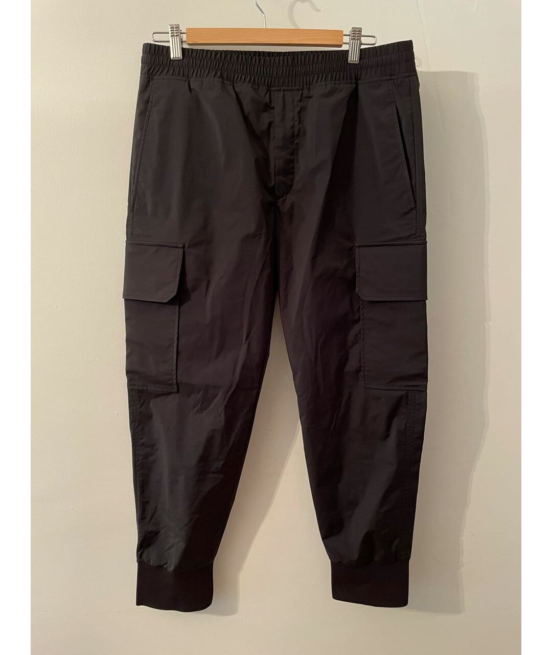 NEIL BARRETT Черные синтетические повседневные брюки, фото 8