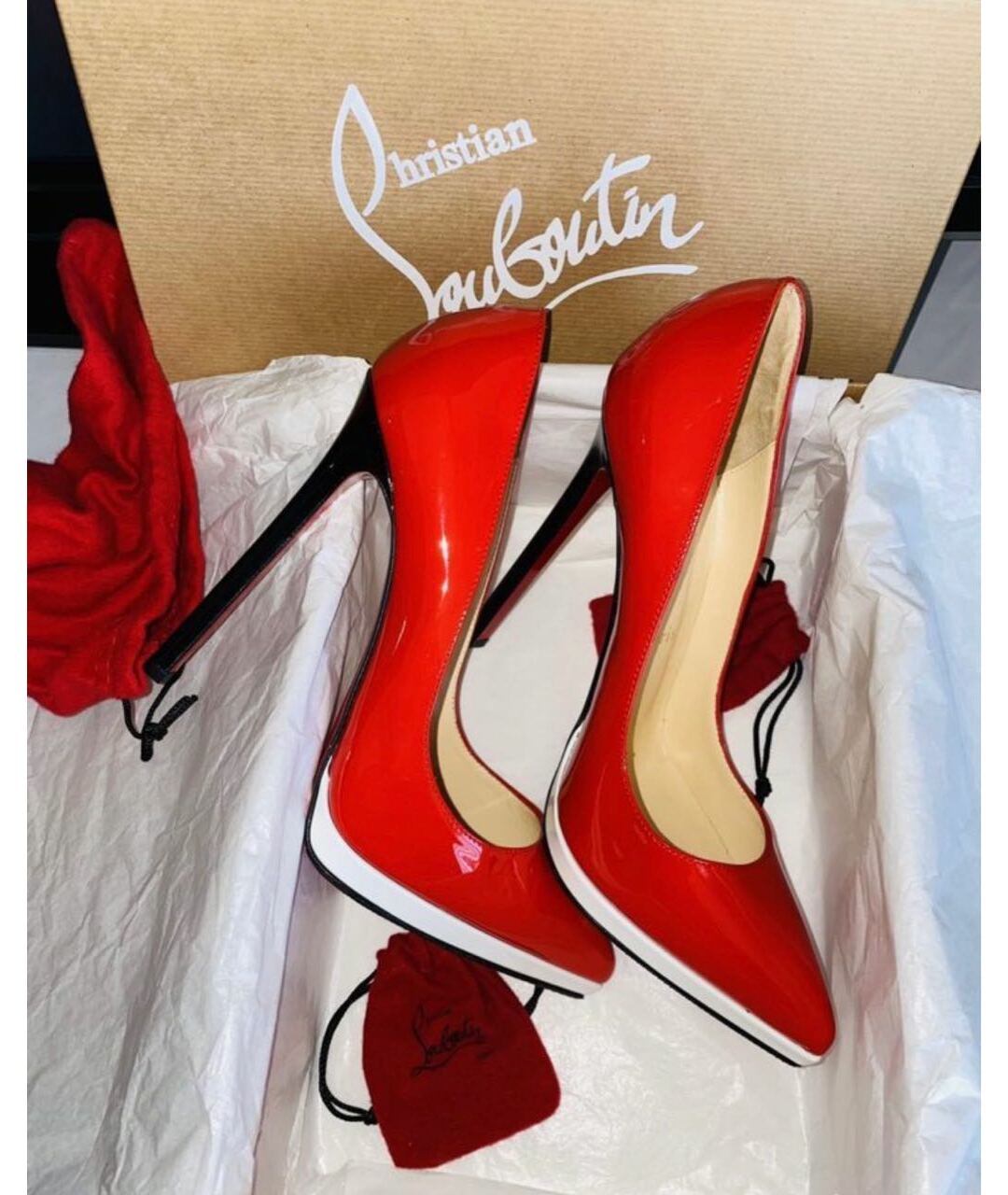 CHRISTIAN LOUBOUTIN