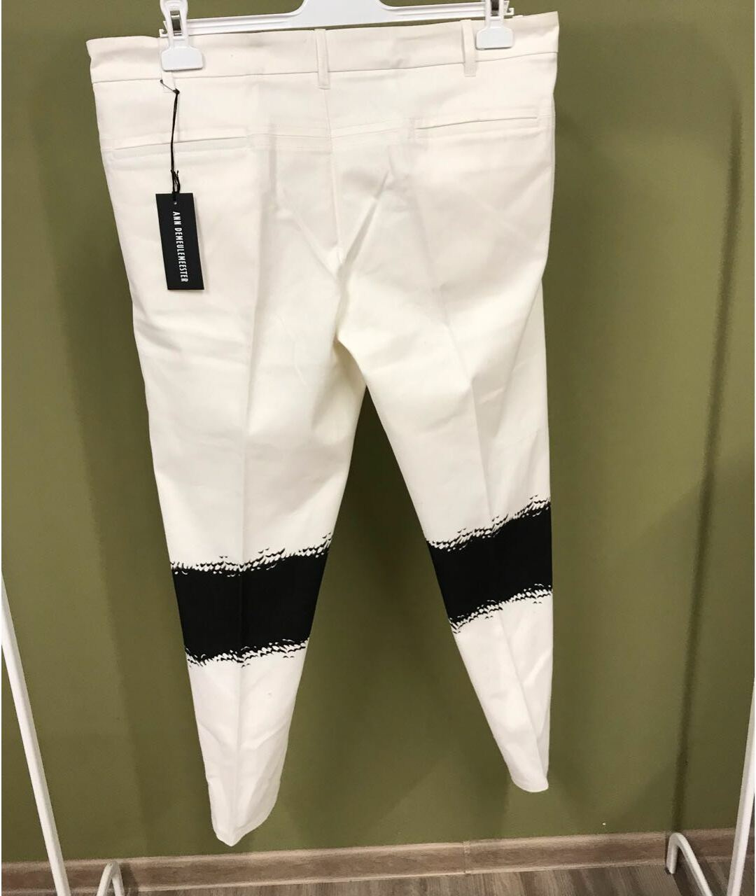 ANN DEMEULEMEESTER Белые хлопковые брюки чинос, фото 2