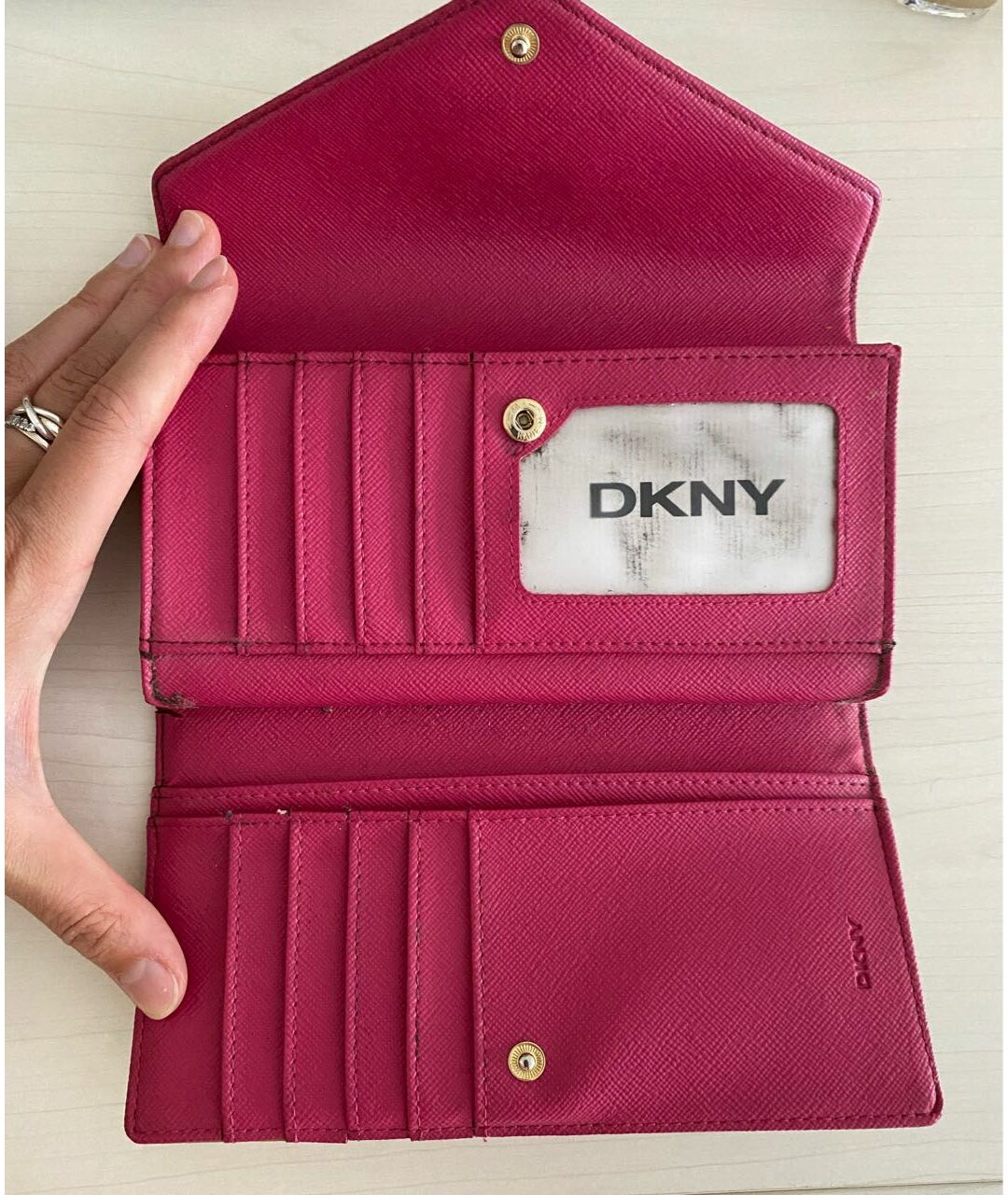 DKNY Бежевый кожаный кошелек, фото 4