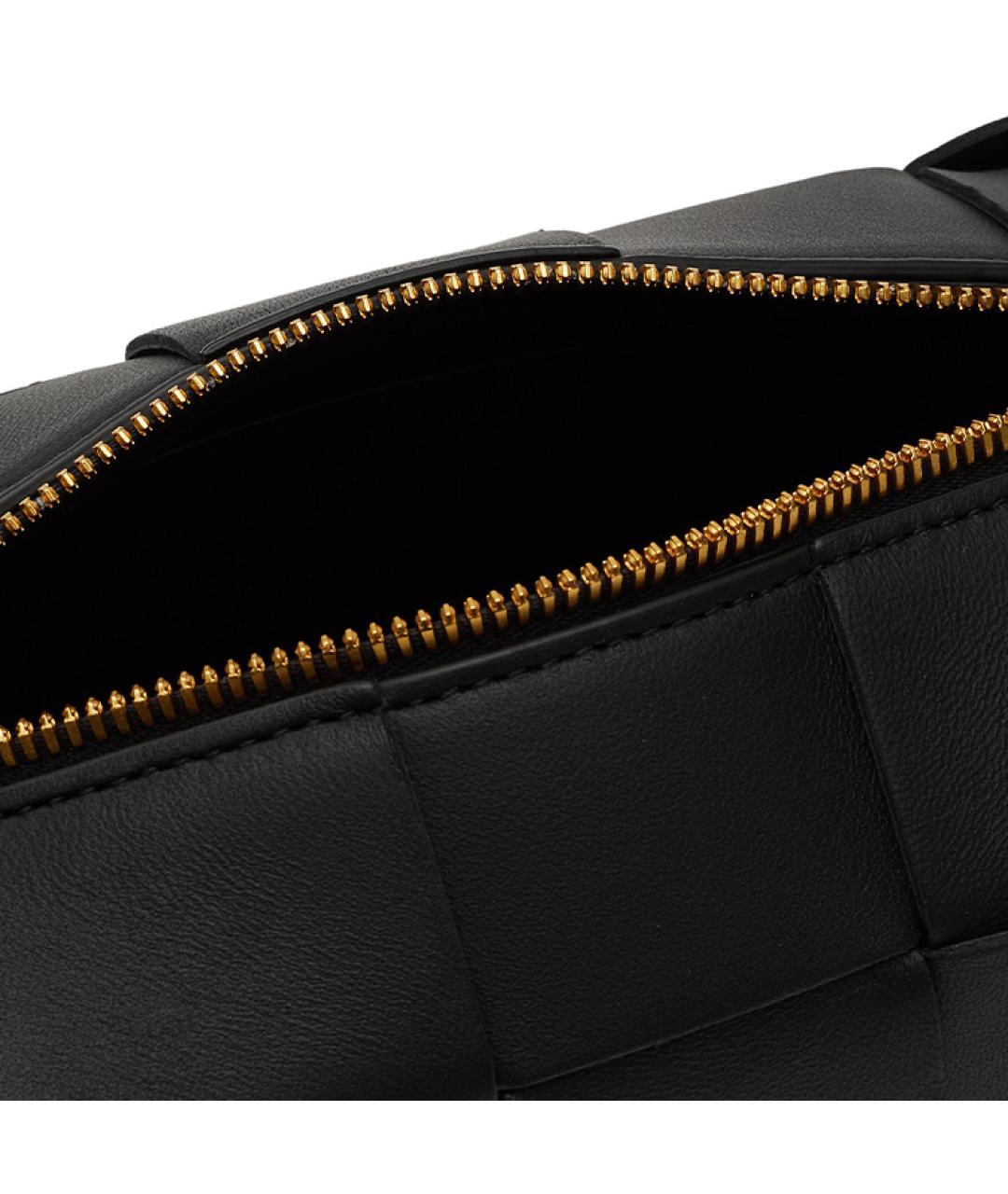 BOTTEGA VENETA Черная кожаная сумка через плечо, фото 4