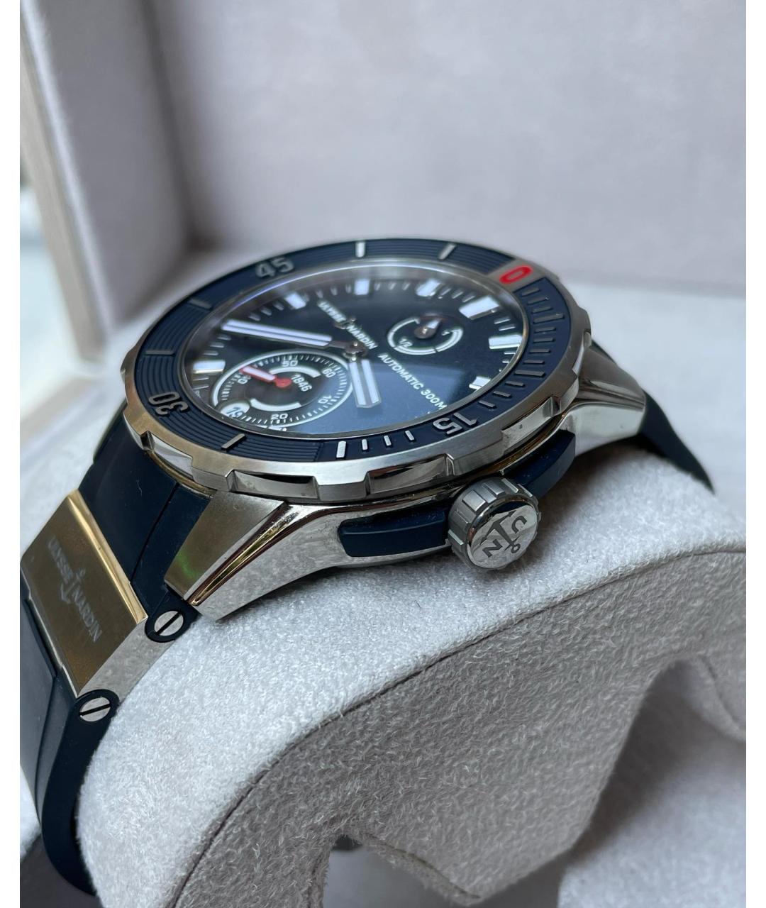 Ulysse Nardin Темно-синие часы, фото 3