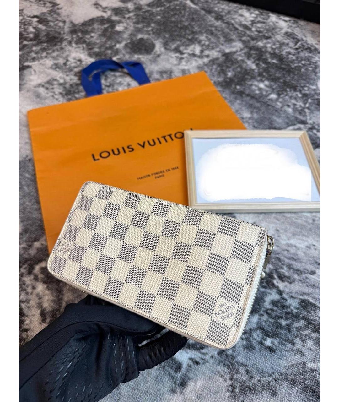 LOUIS VUITTON Белый кошелек, фото 3