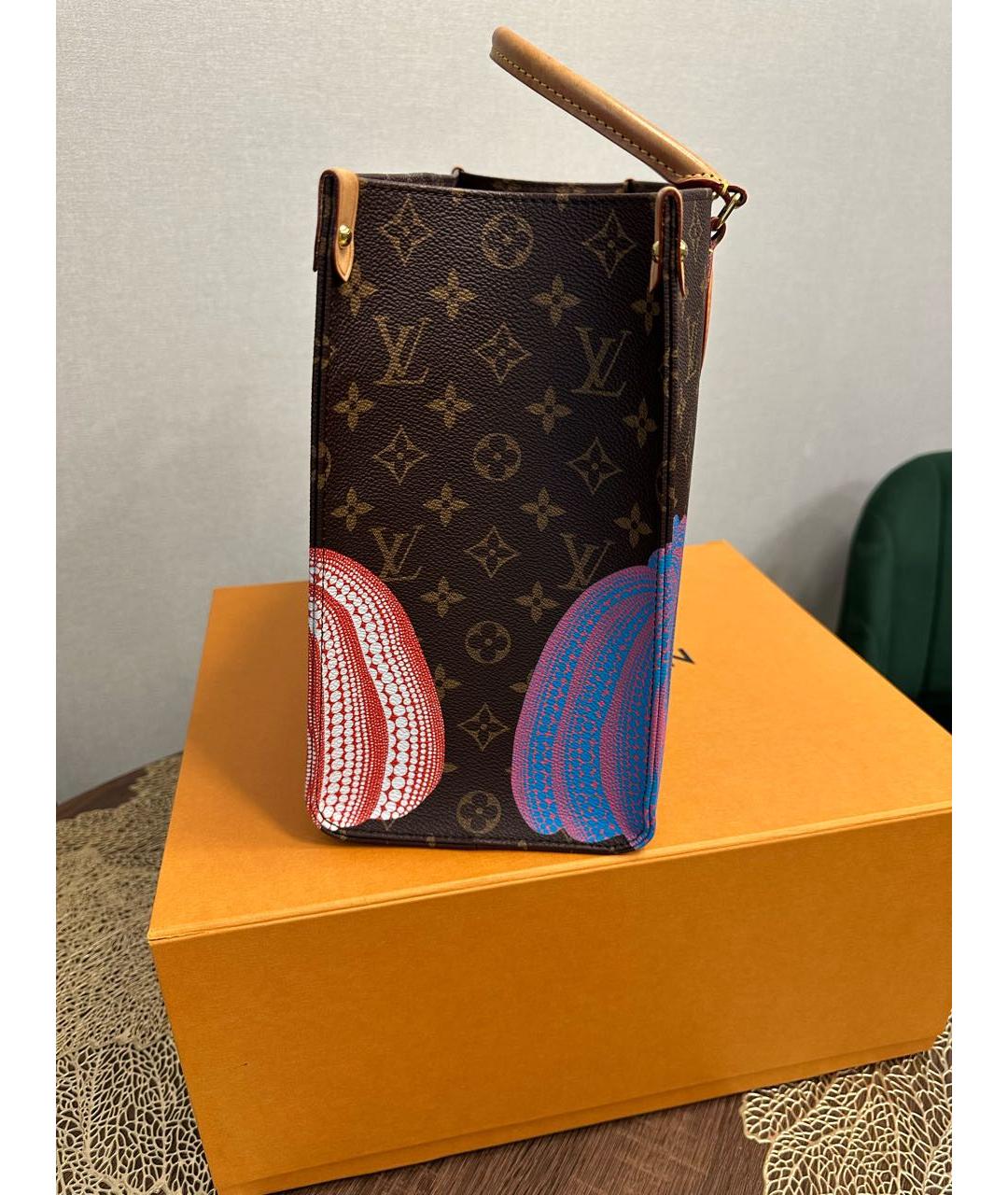 LOUIS VUITTON Коричневая кожаная сумка тоут, фото 5