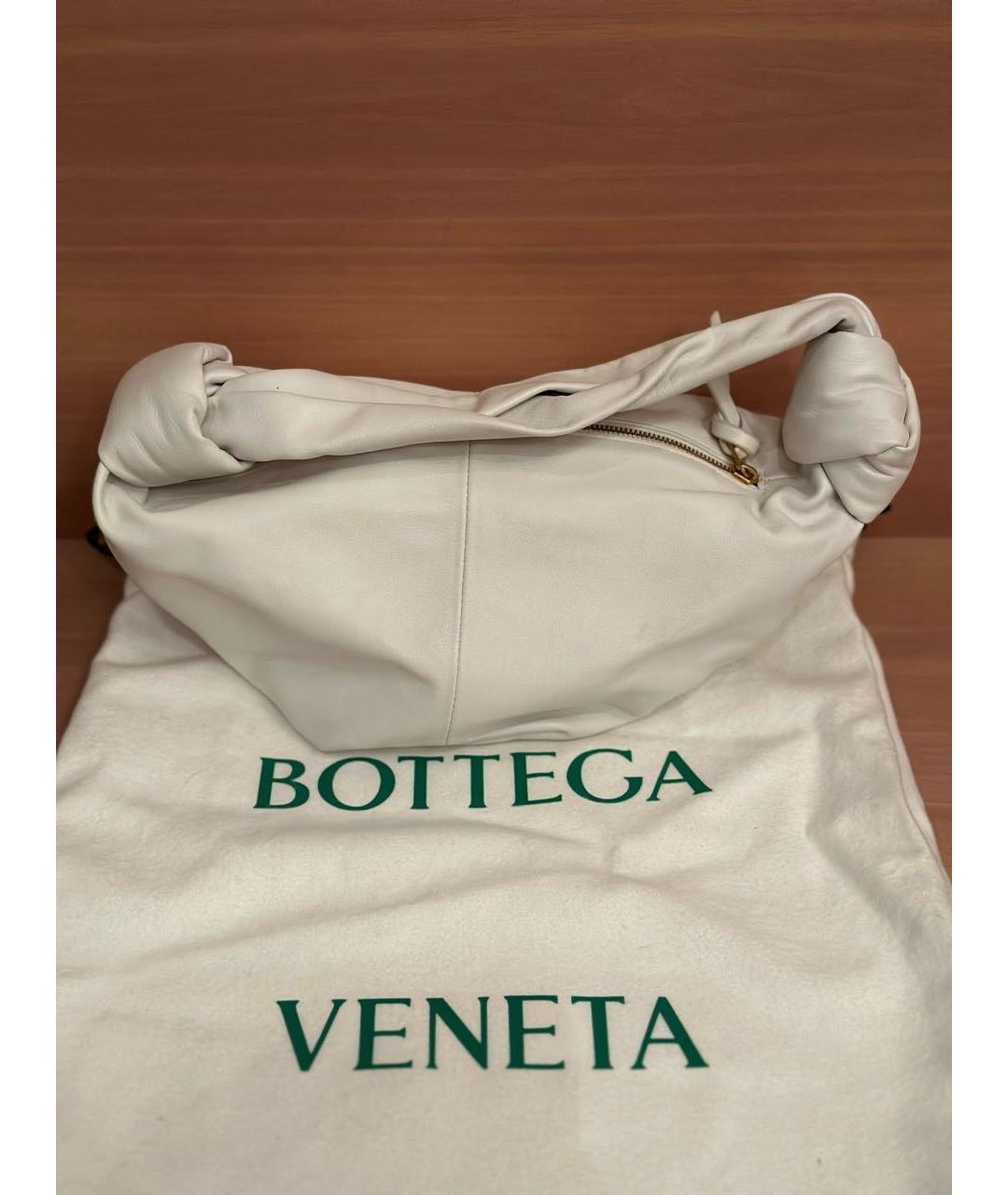 BOTTEGA VENETA Белая кожаная сумка с короткими ручками, фото 2