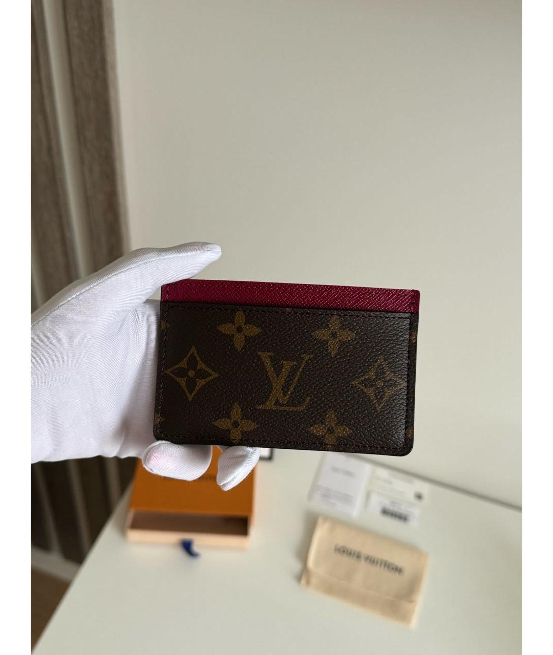 LOUIS VUITTON Коричневый кожаный кардхолдер, фото 3