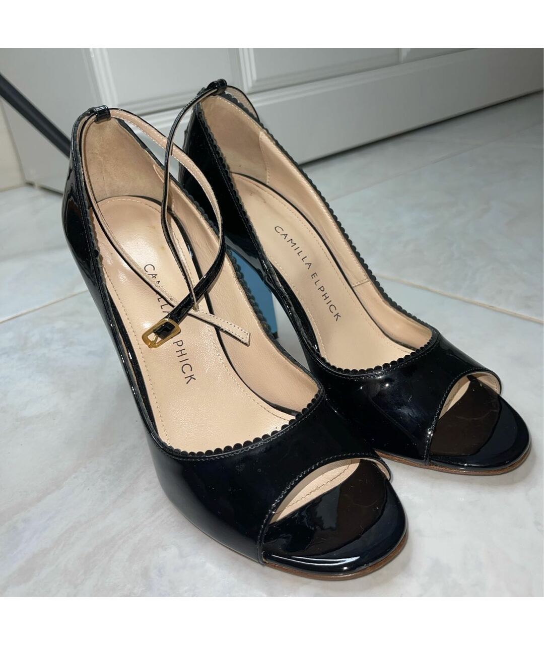 CAMILLA ELPHICK Черные туфли из лакированной кожи, фото 2