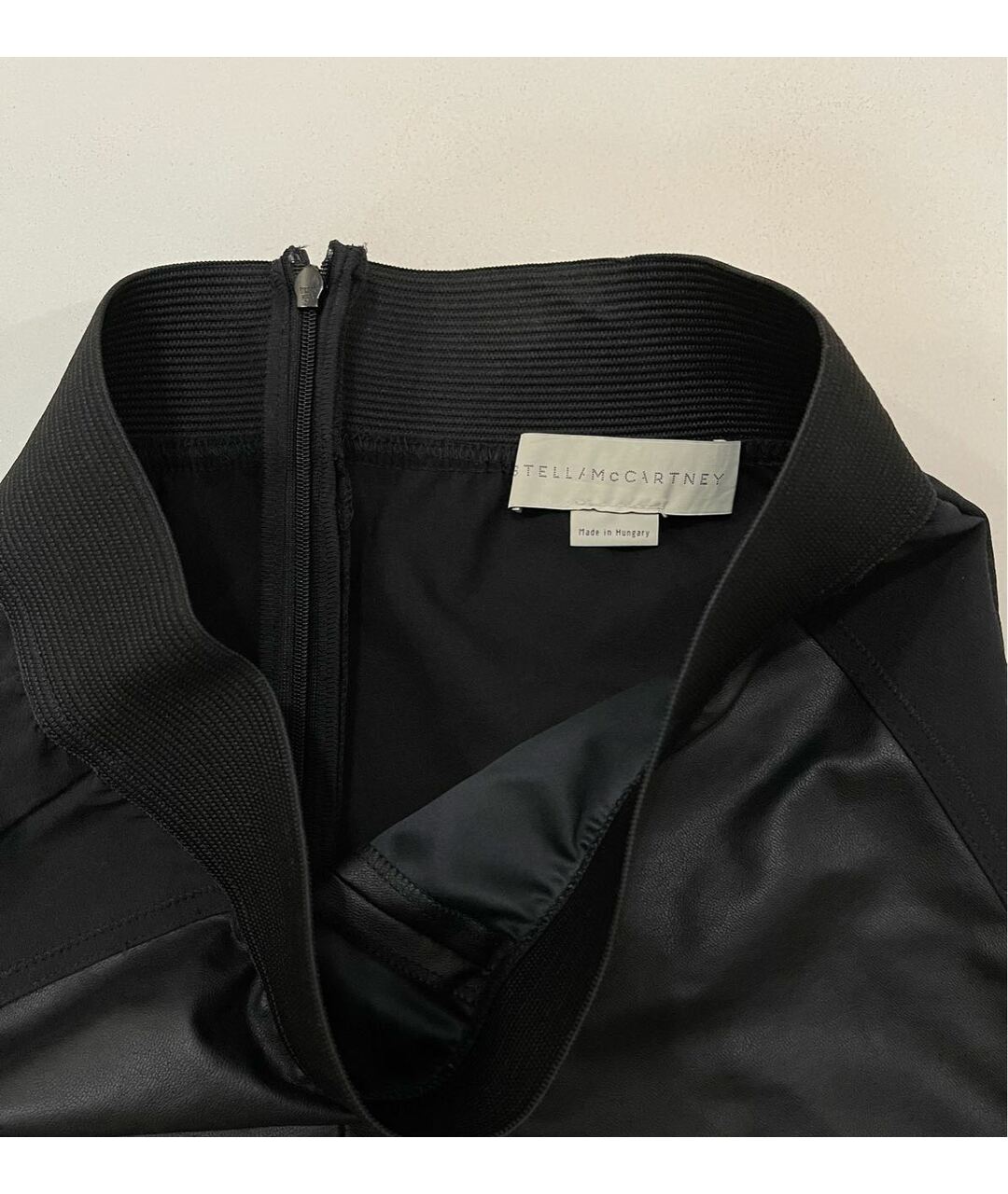 STELLA MCCARTNEY Черные хлопко-эластановые брюки узкие, фото 5