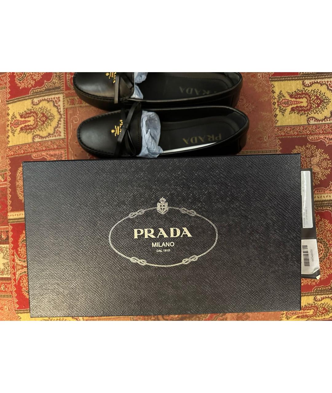 PRADA Черные кожаные мокасины, фото 5