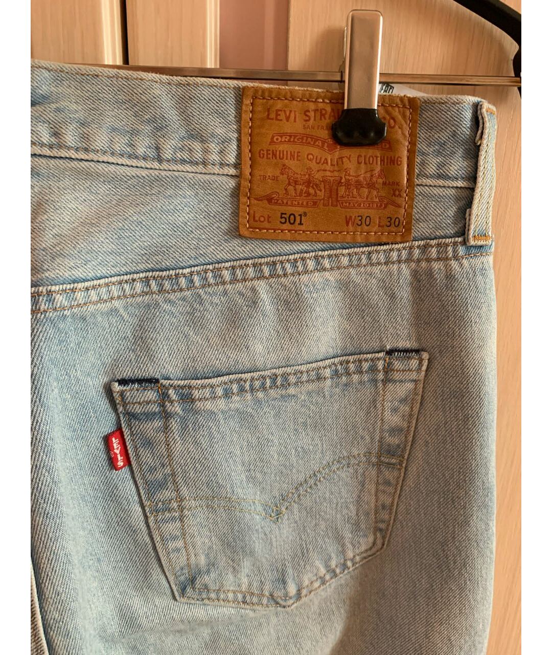 LEVI'S Голубые хлопко-эластановые прямые джинсы, фото 4