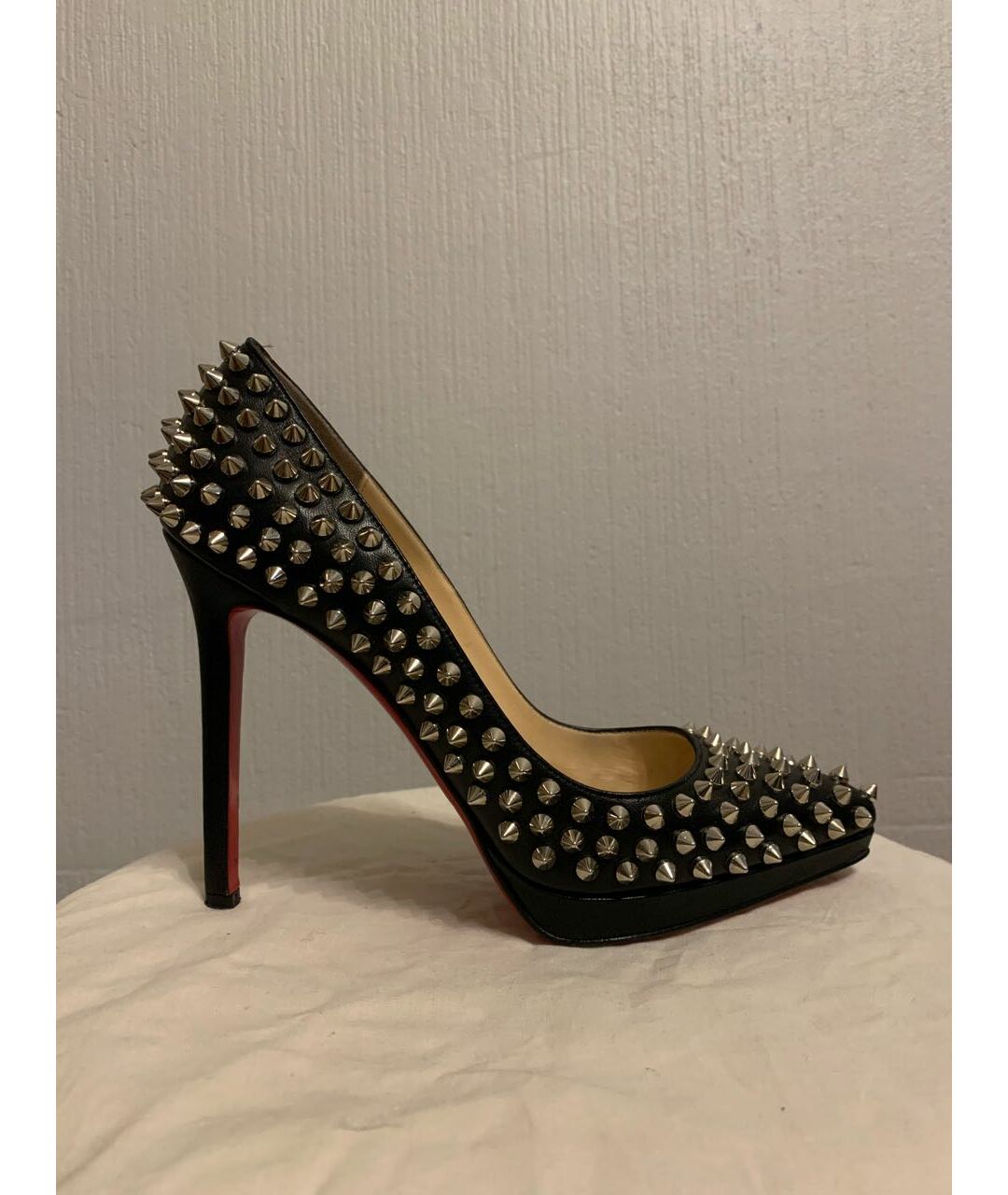 CHRISTIAN LOUBOUTIN Черные кожаные туфли, фото 5