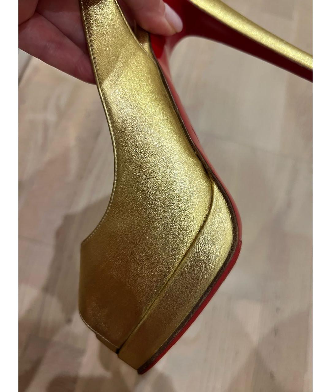 CHRISTIAN LOUBOUTIN Золотые кожаные босоножки, фото 7