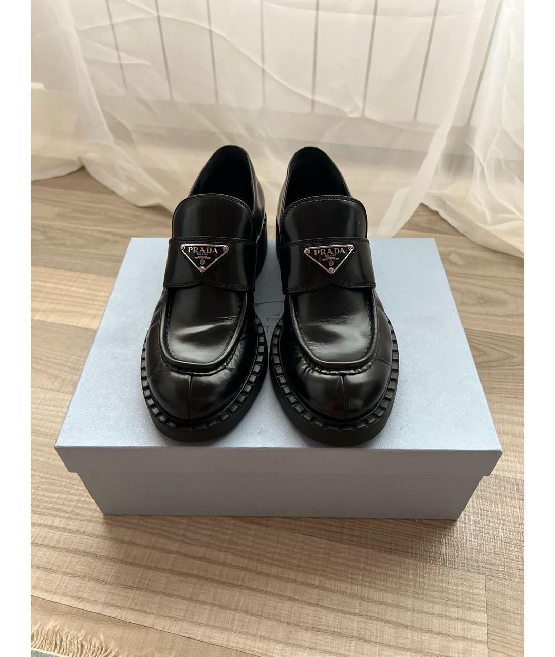 PRADA Черные лоферы из лакированной кожи, фото 2