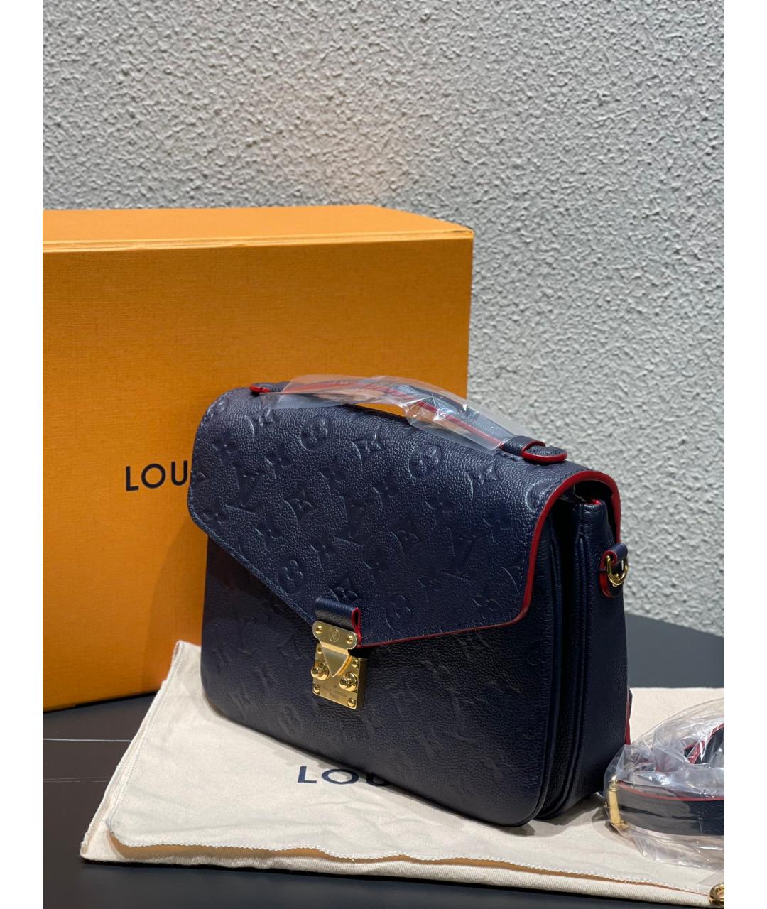 LOUIS VUITTON Синяя кожаная сумка через плечо, фото 4