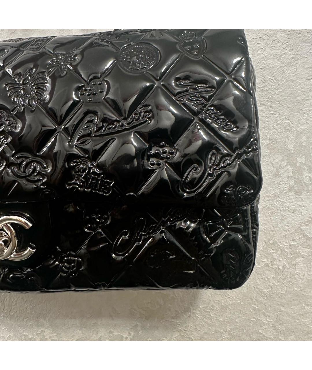 CHANEL Черная сумка через плечо из лакированной кожи, фото 3