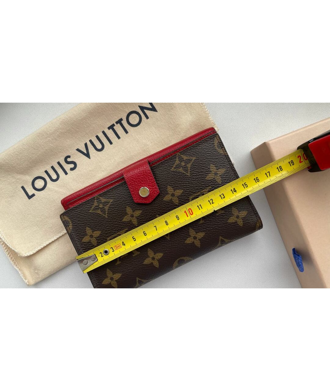 LOUIS VUITTON PRE-OWNED Коричневый кожаный кошелек, фото 6