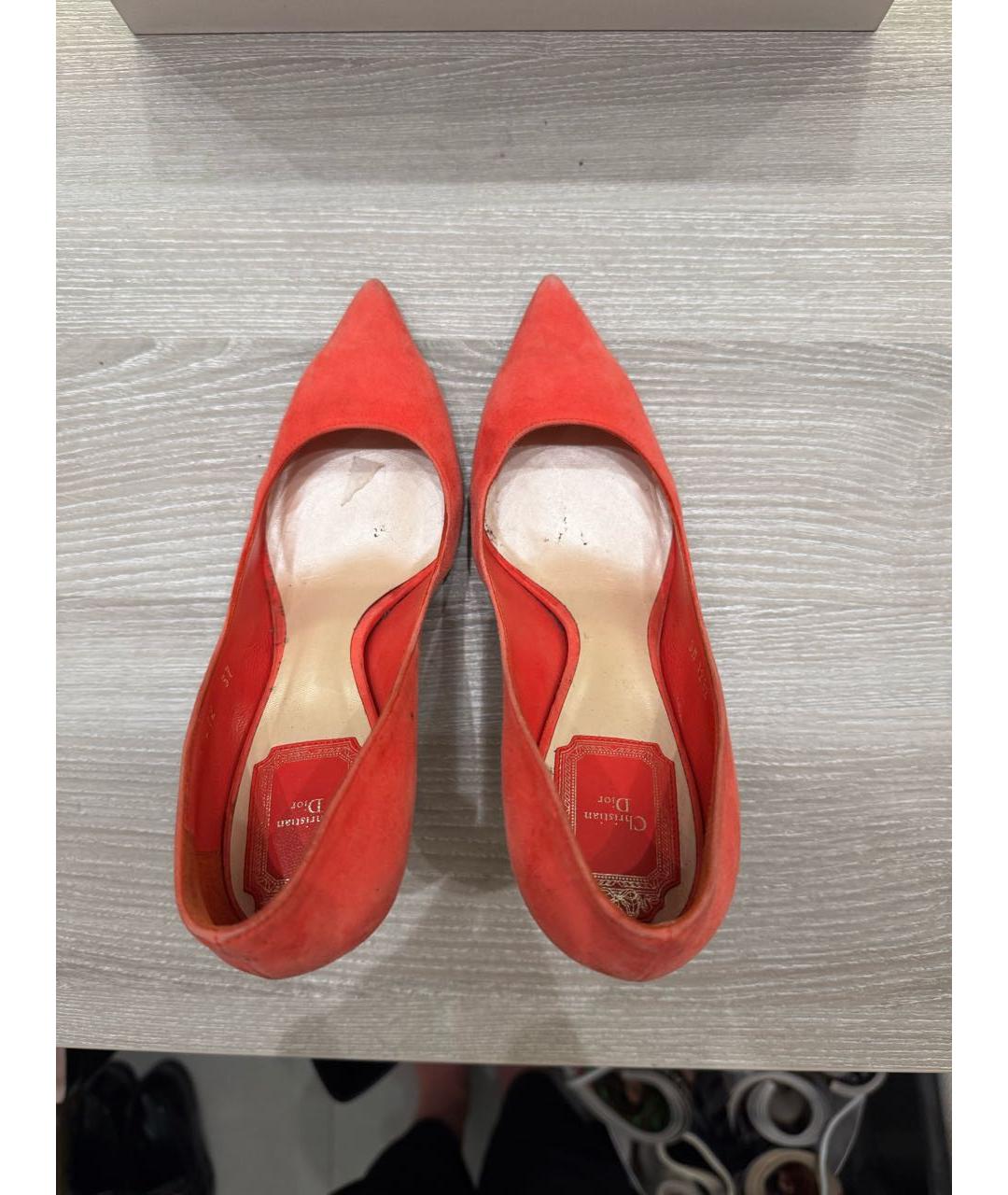 CHRISTIAN DIOR Коралловые замшевые туфли, фото 3