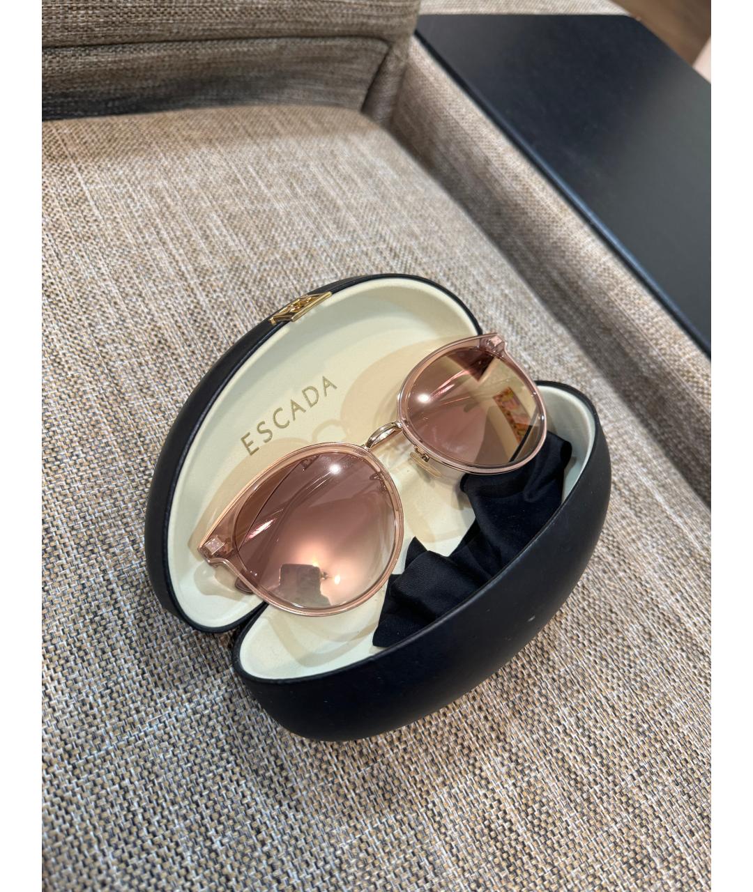 ESCADA Розовые пластиковые солнцезащитные очки, фото 2