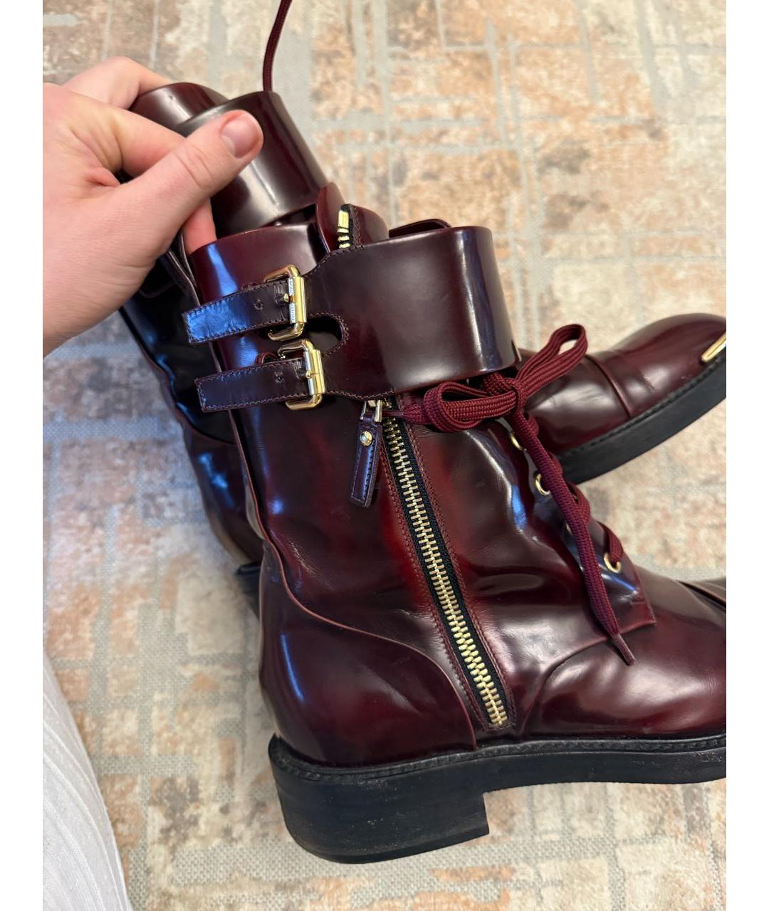 LOUIS VUITTON Бордовые ботинки из лакированной кожи, фото 6